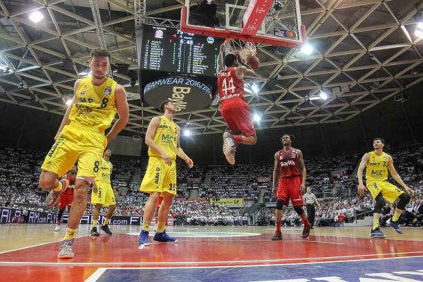 不会就此退 不会就此退